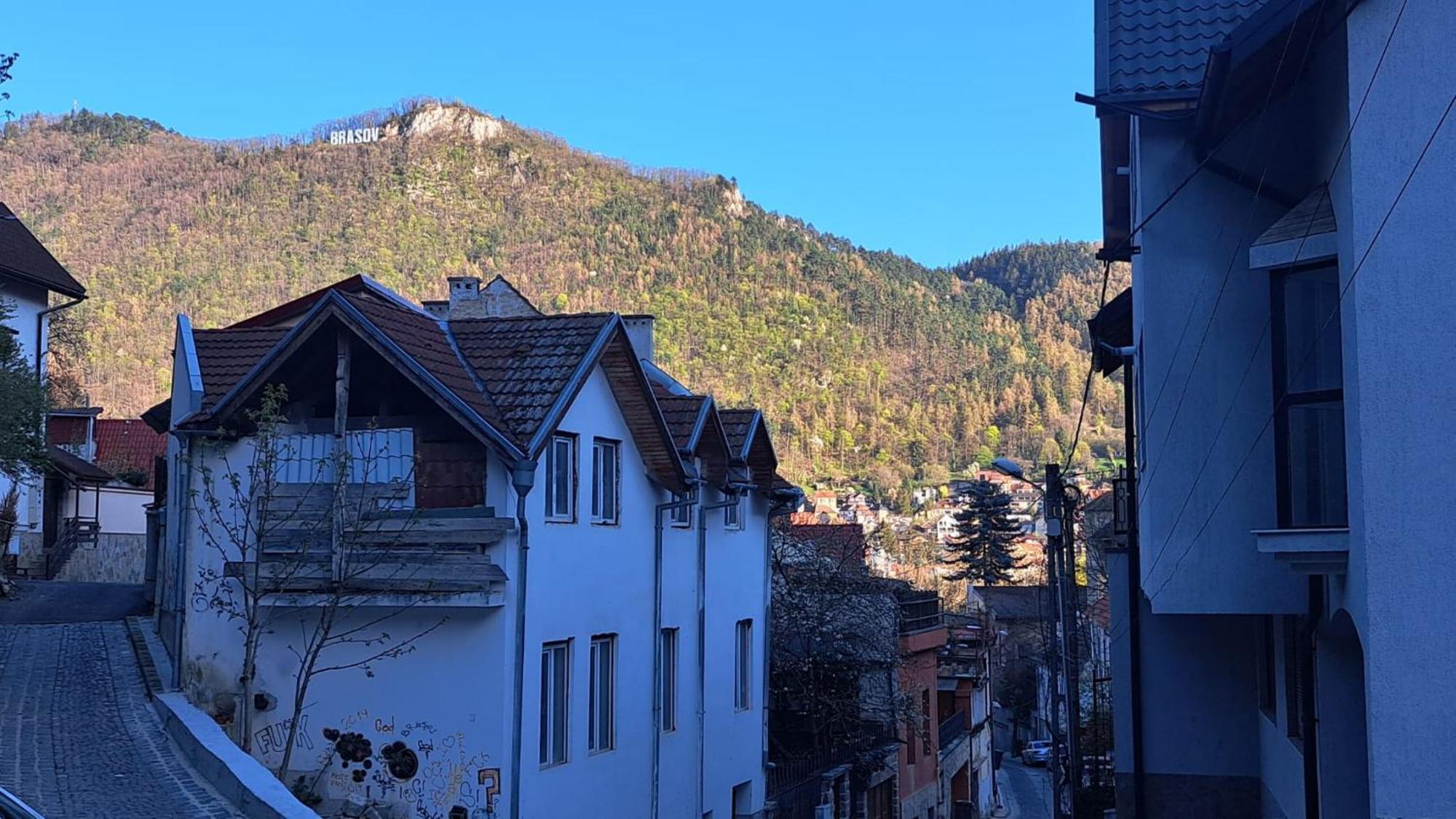 Cosy Studio In The Heart Of Brasov Bagian luar foto